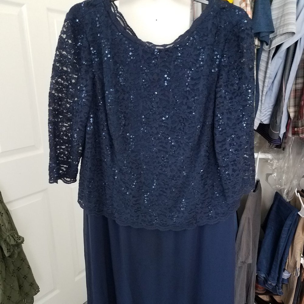 Navy Blue Lace and Chiffon Formal Dress 22W